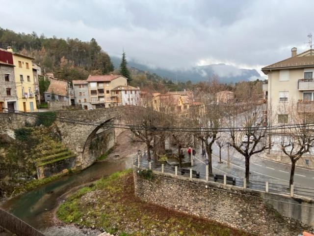 Hostales o pensiones Hostal Cal Pericas en La Pobla de Lillet, Cataluña