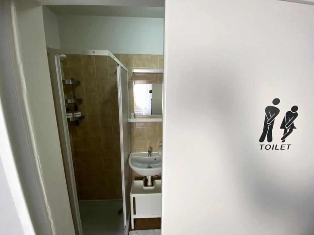 Koupelna v ubytování B&B Pontedera
