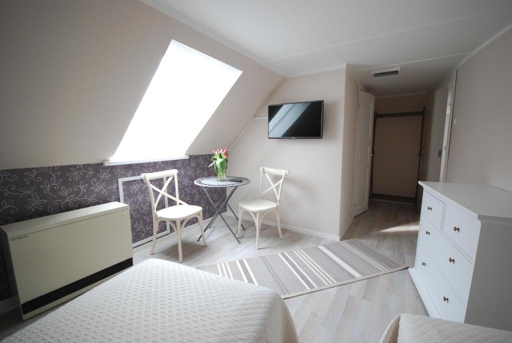 TV a/nebo společenská místnost v ubytování Suviste Guesthouse