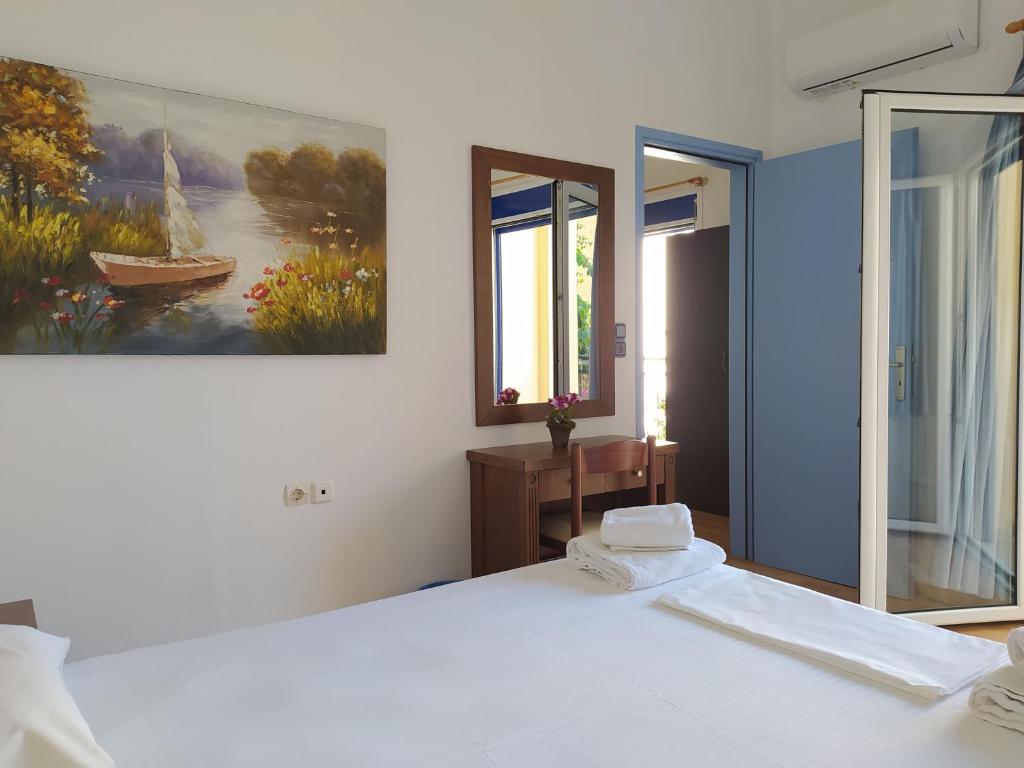 Sea Front Studios Old Town - 17