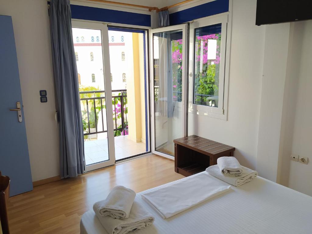 Sea Front Studios Old Town - 19