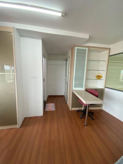 Gambar di galeri bagi 4PAX near USM n Pantai Hospital n PISA SPI CE ARENA di Bayan Lepas