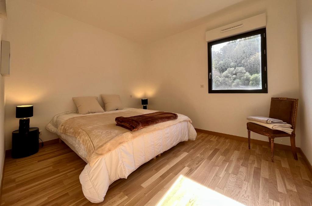 Fotografia z galérie ubytovania kallistella, splendide T3 neuf de haut standing en toit terrasse dominant le golfe d'Ajaccio, terrasse de 70m2 v destinácii Ajaccio