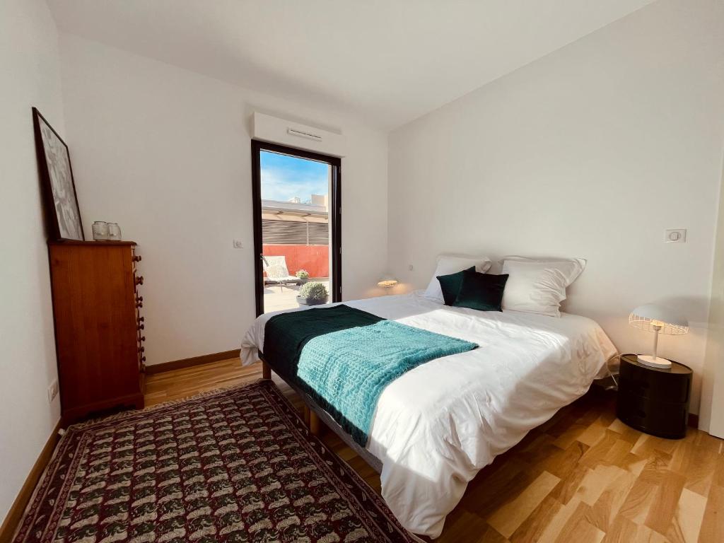 Fotografia z galérie ubytovania kallistella, splendide T3 neuf de haut standing en toit terrasse dominant le golfe d'Ajaccio, terrasse de 70m2 v destinácii Ajaccio