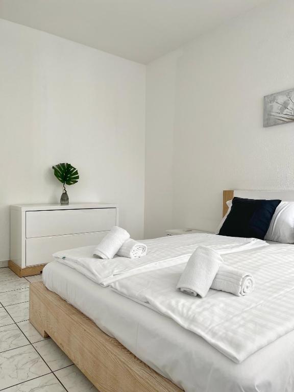 GuestHouse Lugano Studio Apartments by LR - Resim 12