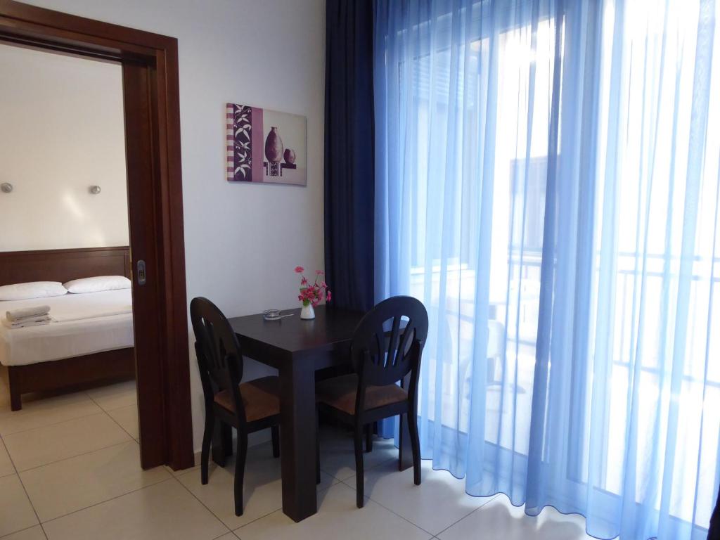 Sea Front Studios Old Town - 14