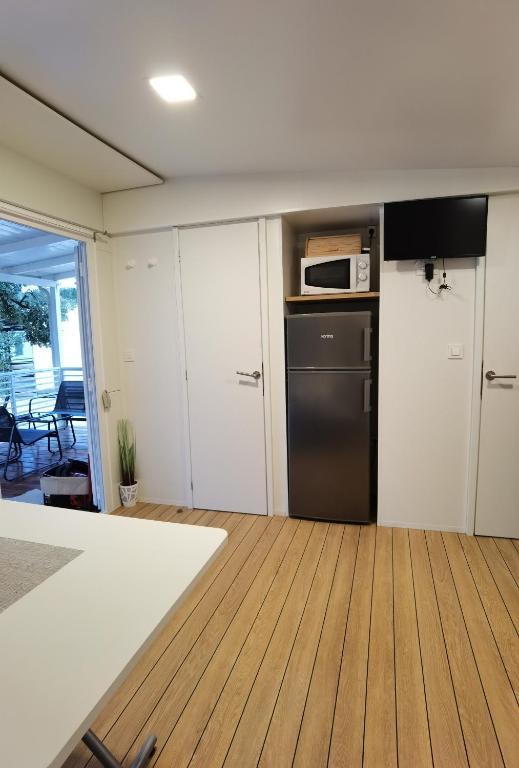 Kuchnia lub aneks kuchenny w obiekcie Adria summer home