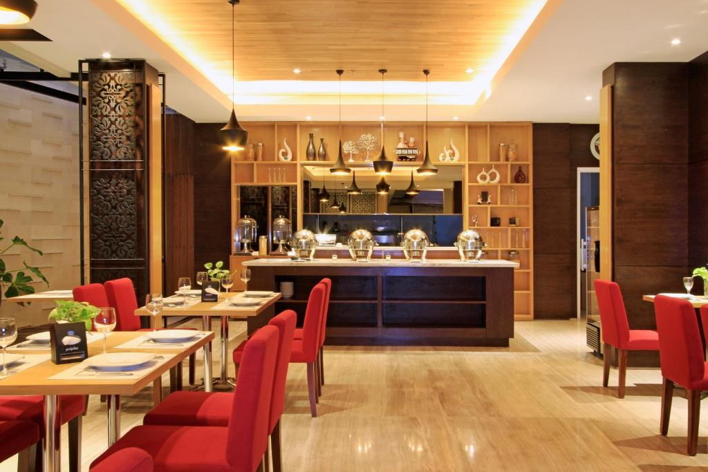 Posezení v ubytování Ohana Hotel Kuta