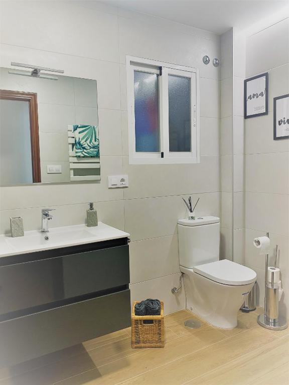 A bathroom at Piso Vacaciones en el mar