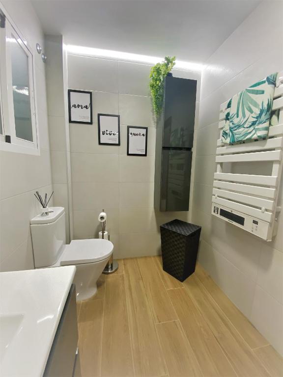 A bathroom at Piso Vacaciones en el mar