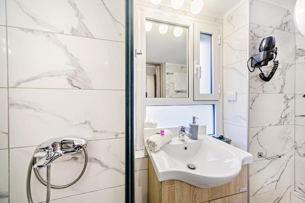 Ionian Citizen Atelier - 17