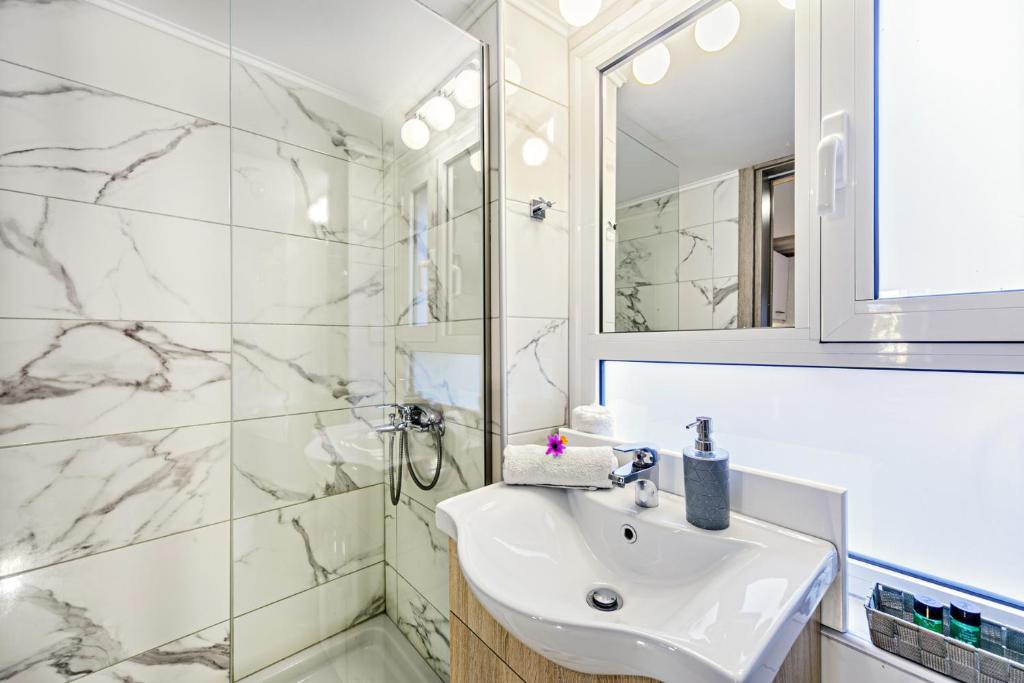 Ionian Citizen Atelier - 18