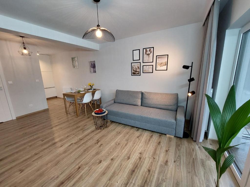 MR HOME APARTMENTS - Limba - 18