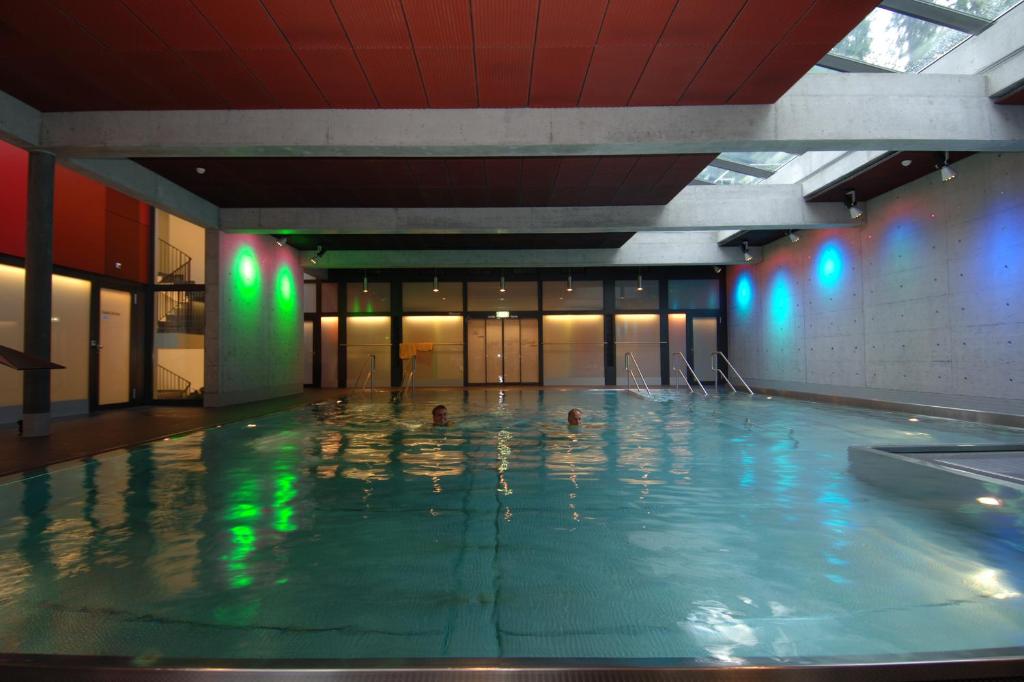 Bazén v ubytování Hotel Ländli nebo v jeho okolí