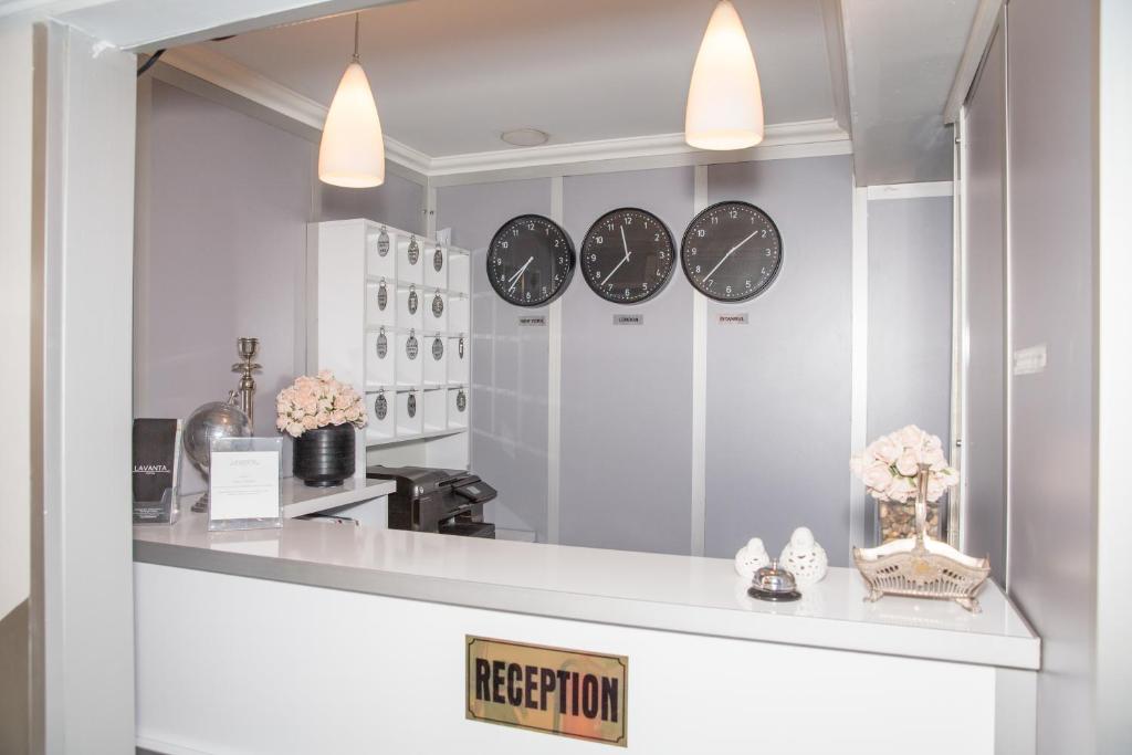 Kuchyň nebo kuchyňský kout v ubytování Lavanta Hotel