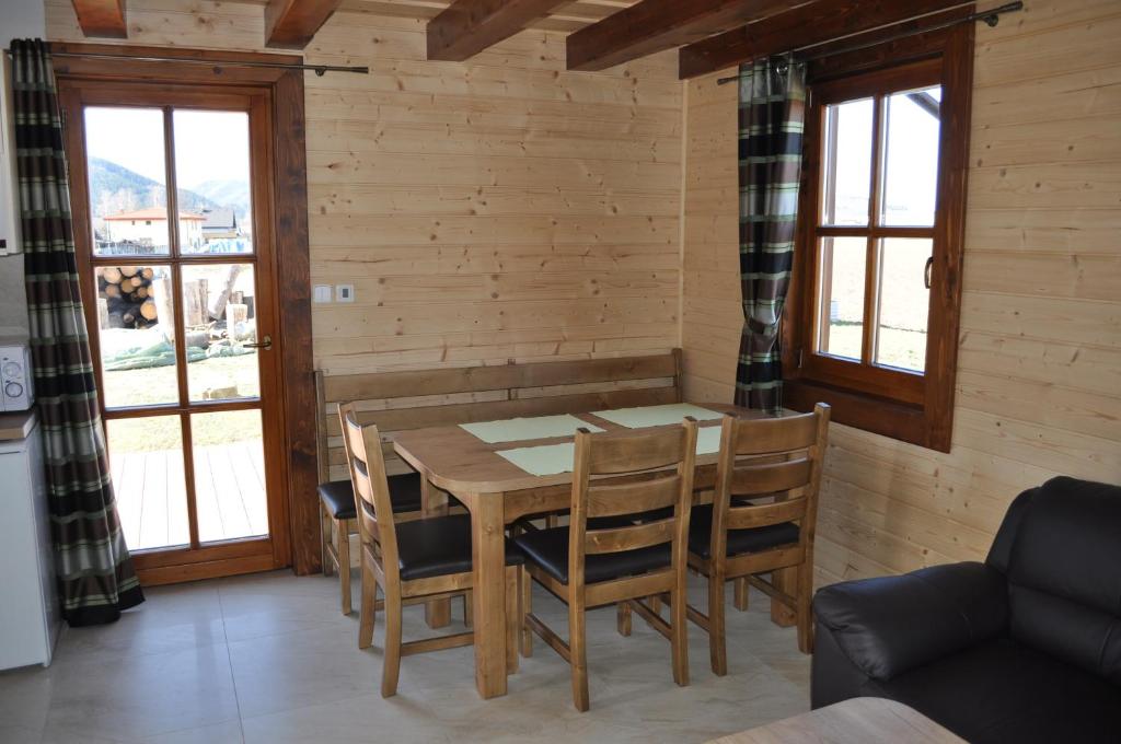 Posezení v ubytování Chata s výhľadom na Tatry