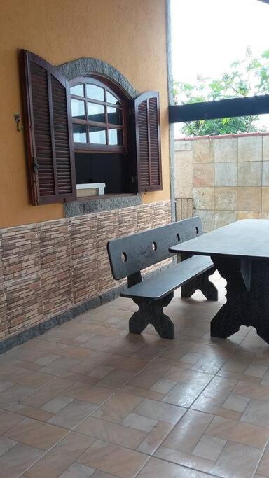 Uma área de estar em Casa Lagoa Piscina