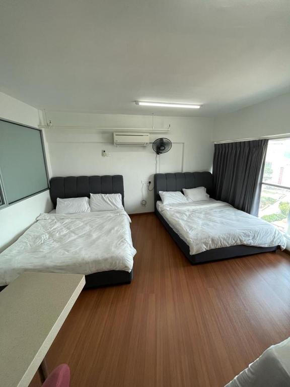 Katil atau katil-katil dalam bilik di 4PAX near USM n Pantai Hospital n PISA SPI CE ARENA