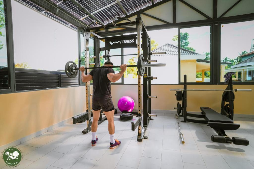 Fitness centrum a/nebo fitness zařízení v ubytování LAM BUNGALOW Resort & Spa