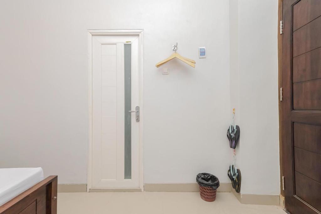 Koupelna v ubytování RedDoorz @ Gedangan Sidoarjo