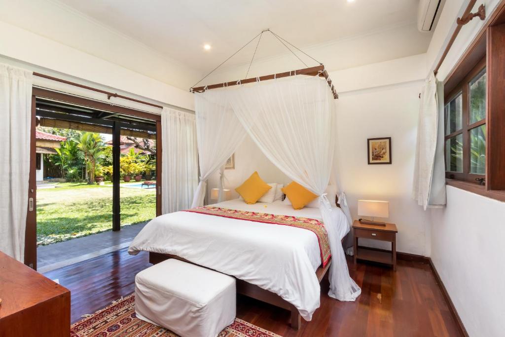 Villa Eight - Royal Four-Bedroom Villa With Private Pool