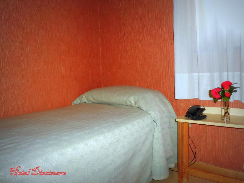Hotel Diecimare - Single Room