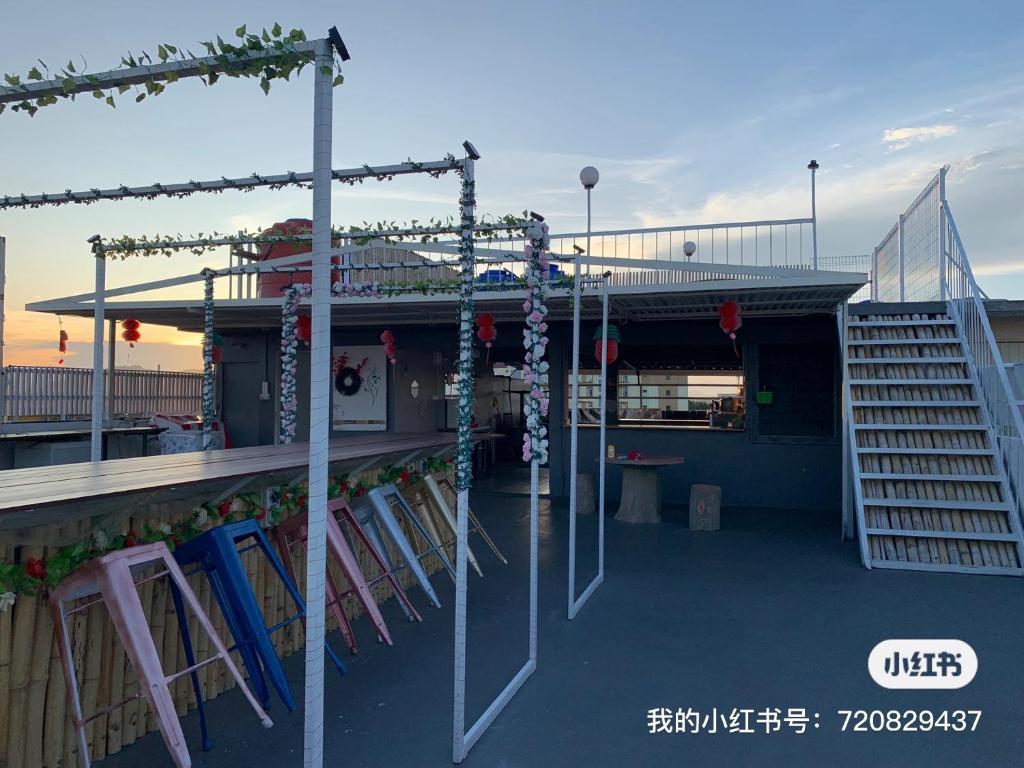 Fotografie z fotogalerie ubytování bamboo homestay M2 小竹林 仙本那 榻榻米独栋房源六间房间独立卫生浴 步行码头十分钟 v destinaci Semporna