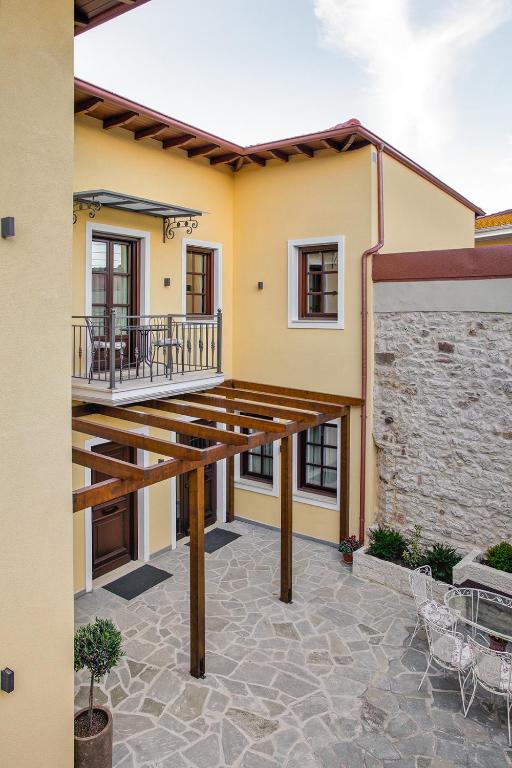 Petrou Suites - Resim 6