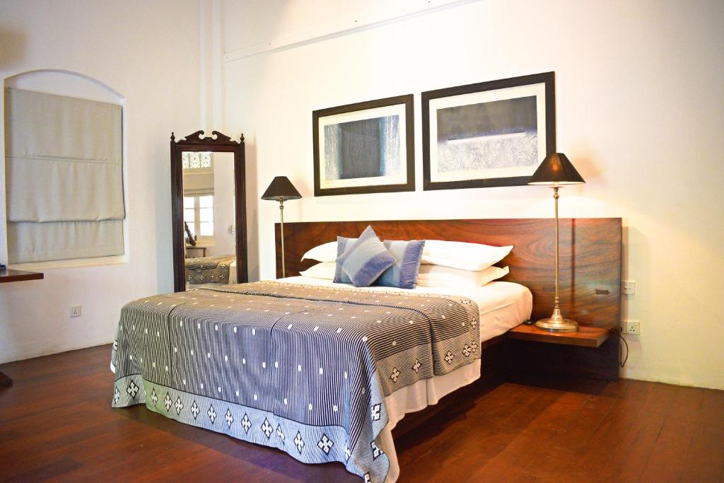 De Saram House by Geoffrey Bawa - 1