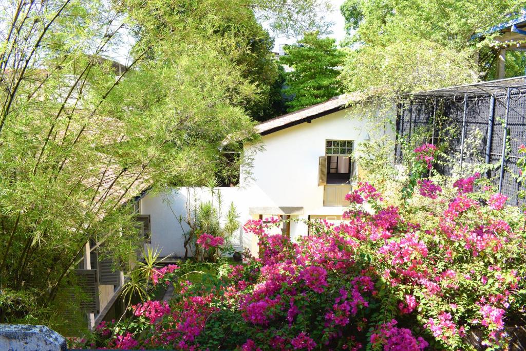 De Saram House by Geoffrey Bawa - 11