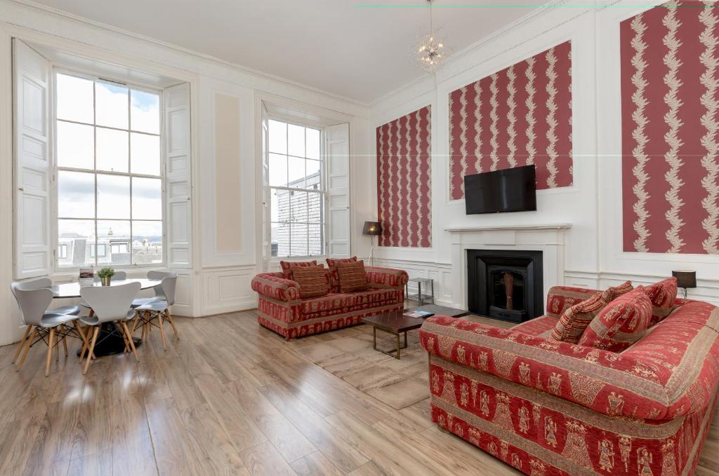 York Place Apartments by Destination Edinburgh - Two-Bedroom Apartment