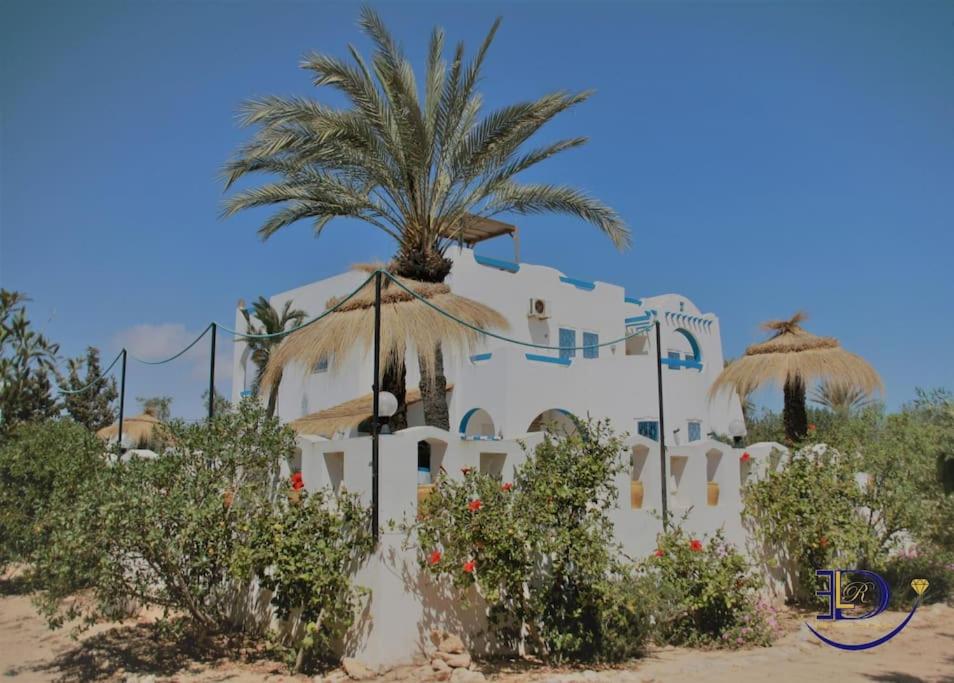 Villa de Haut Standing Azalée 2 piscines, plages…