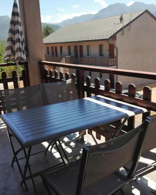 Výhľad na hory alebo výhľad na hory priamo z apartmánu
