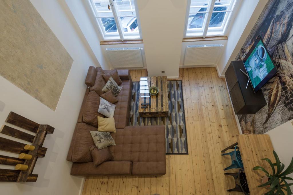TV a/nebo společenská místnost v ubytování The Spot Apartment