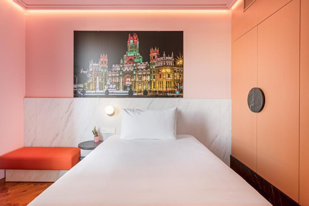 Ikonik Gran Vía - 11