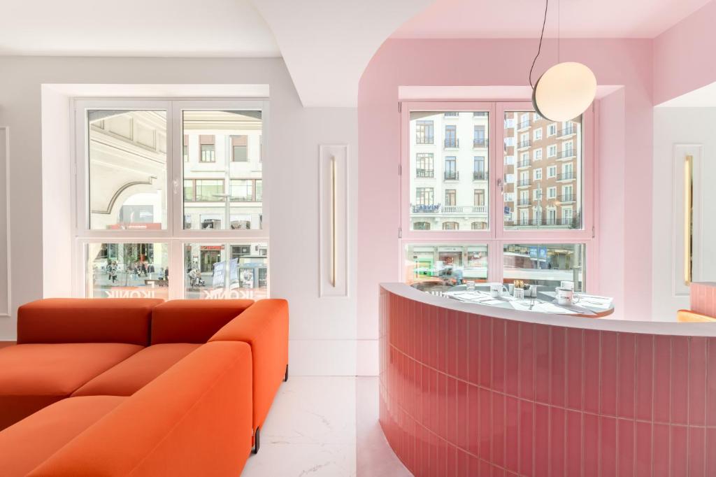 Ikonik Gran Vía - 2