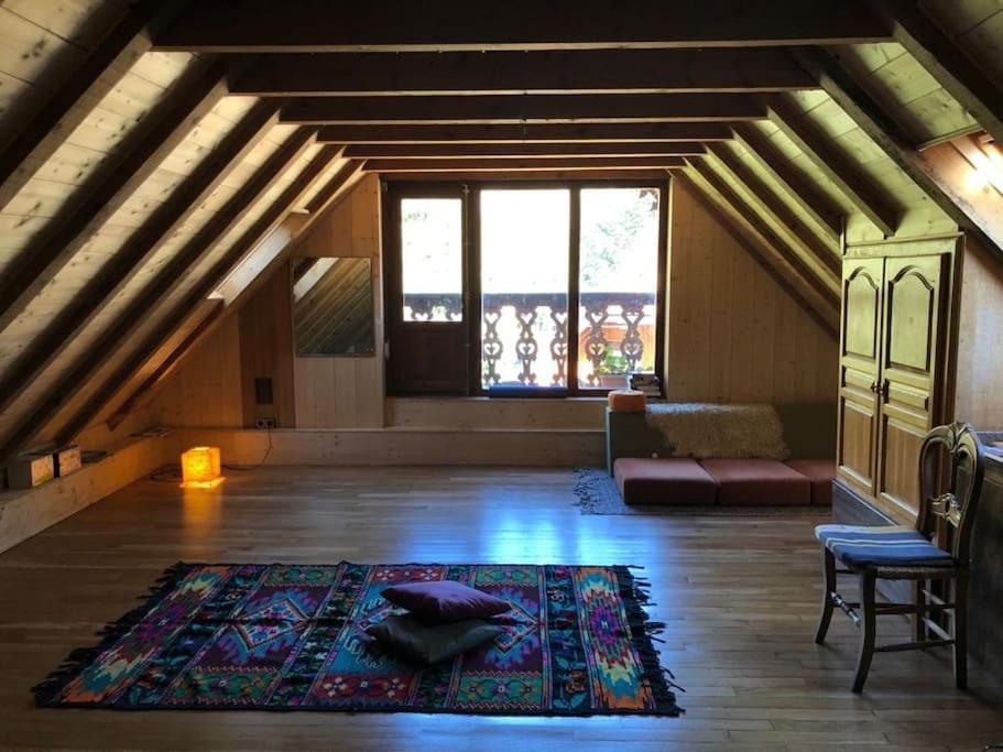Hotel ÇO de ROCA en Escuñau, Cataluña