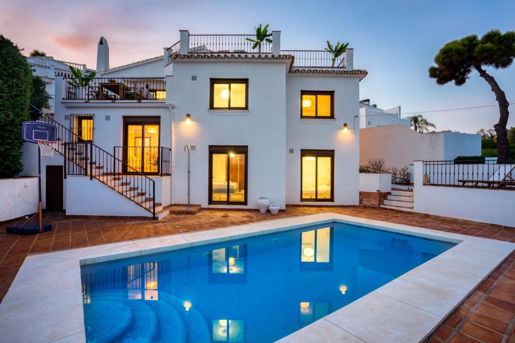 The swimming pool at or close to Luxurious villa with pool in La Cala by Costarentals - Ref 53