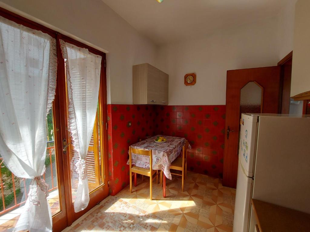 Zdjęcie z galerii obiektu Margherita house sorrento w mieście Vico Equense