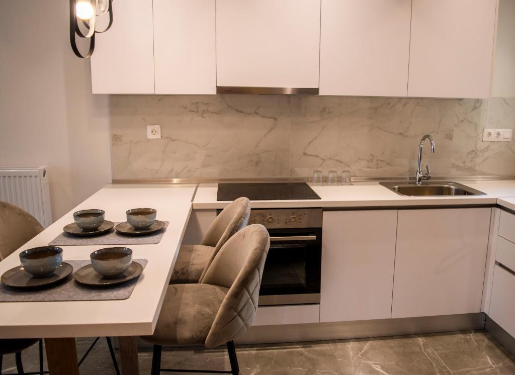 The Caravan Apartments - 3