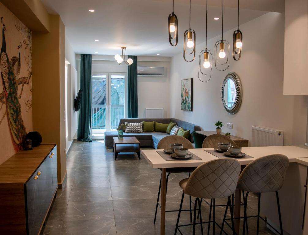 The Caravan Apartments - 1