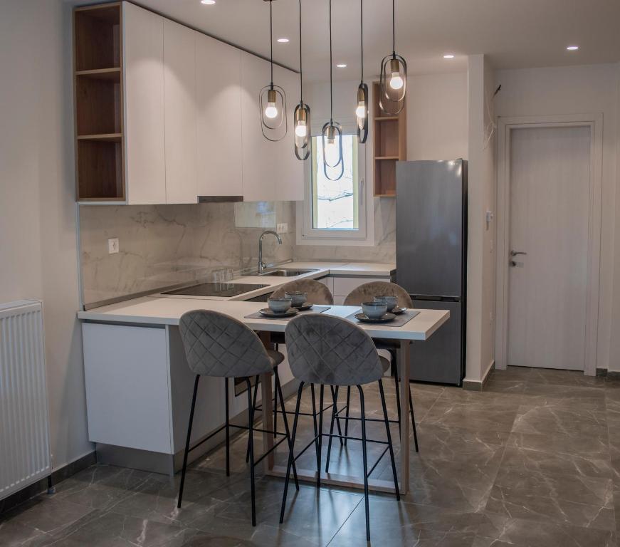 The Caravan Apartments - 5