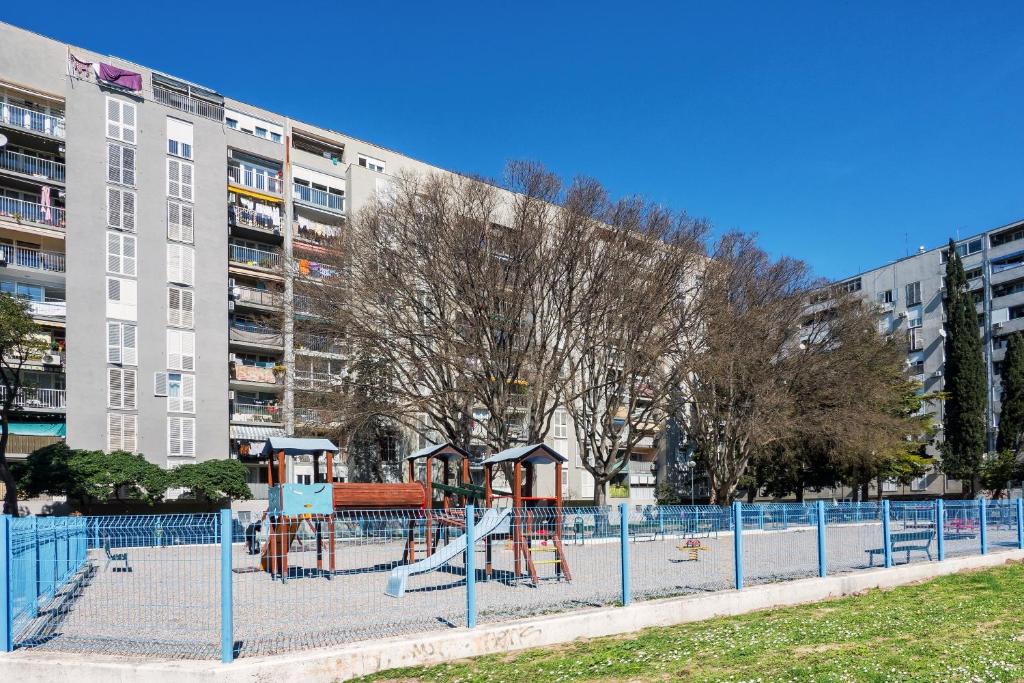 Budova, kde se apartmán nachází