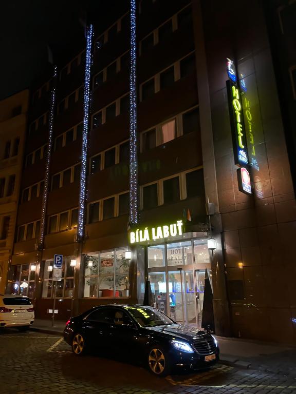 Foto Prahas asuva majutusasutuse Luxury Family Hotel Bílá Labuť galeriist