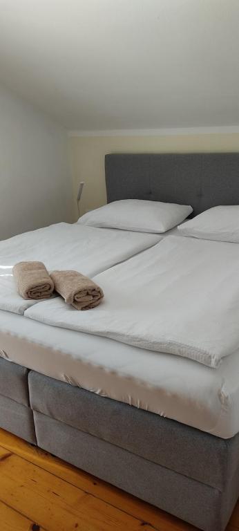 Postel nebo postele na pokoji v ubytování Hacienda Bled Rooms