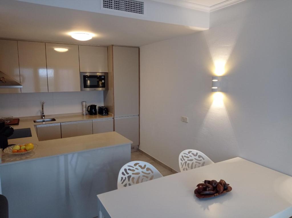 Kuchyň nebo kuchyňský kout v ubytování Residencial Xeresa del Monte Solo Familias Serviplaya