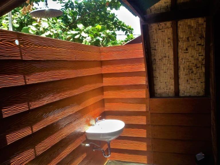Good Vibes Bungalows - Deluxe Double Room With Balcony
