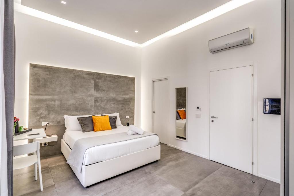 Gallery Suite Naples - 9