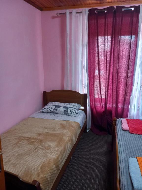 Postel nebo postele na pokoji v ubytování Rooms for Rent