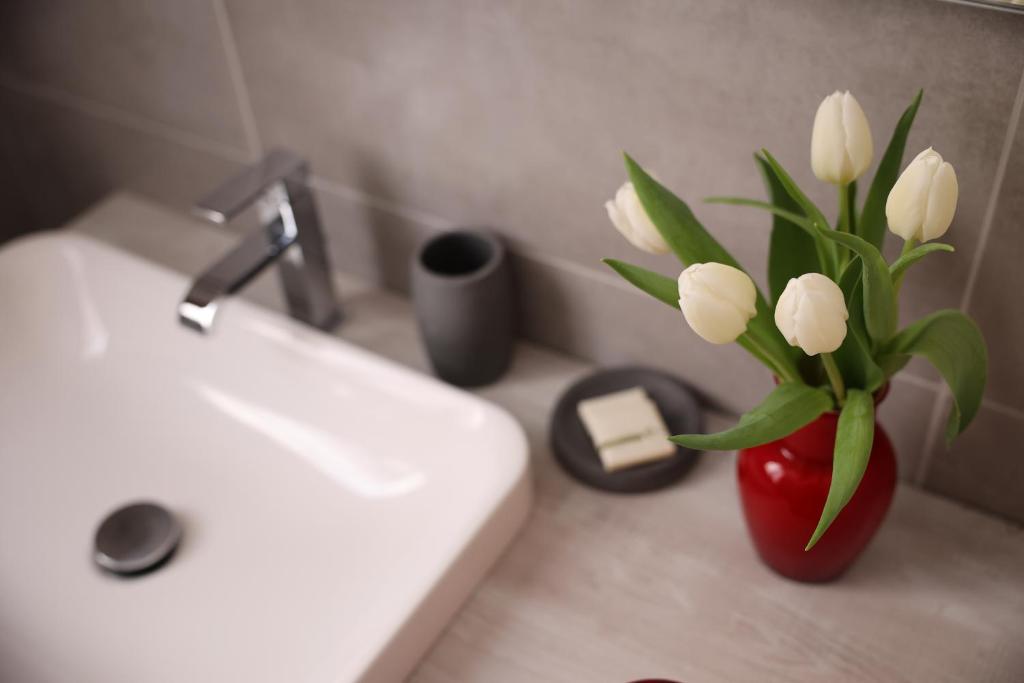 A bathroom at San Marco 379